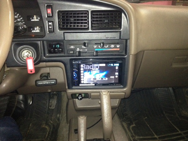 Toyota Audio Upgrade Outfits 20 Year Old 4Runner With 2014 Technology