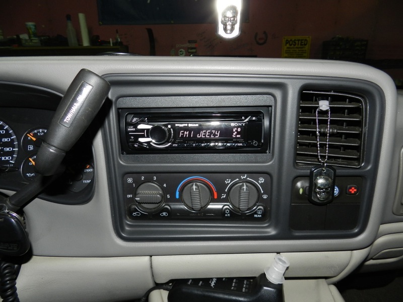 2001 Suburban Audio Upgrade Adds New Technology toyota tundra speaker wiring diagram 